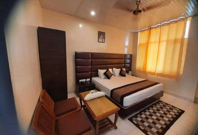 豪华房间, Pops Resort