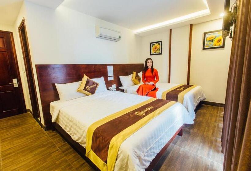اتاق خانوادگی, Sunflower Hotel 2