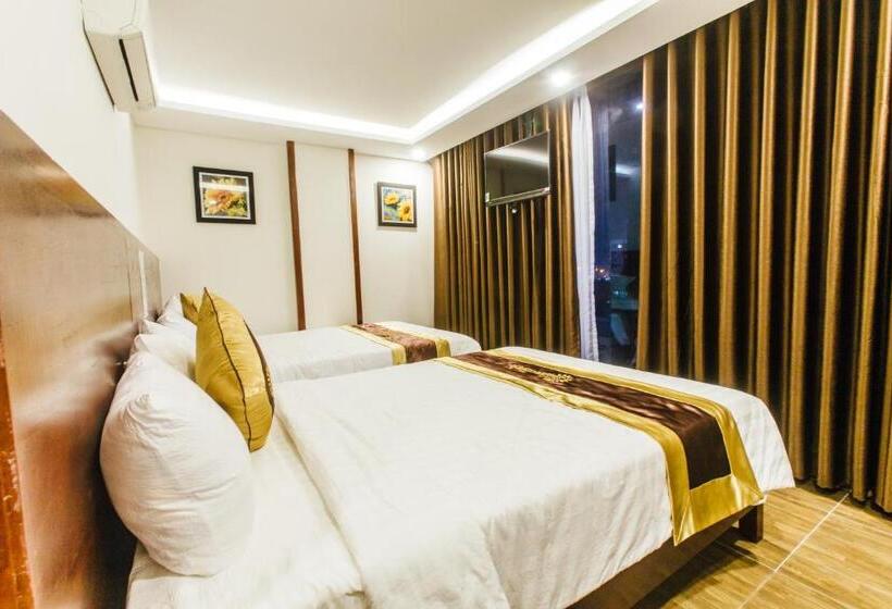 غرفة عائلية, Sunflower Hotel 2