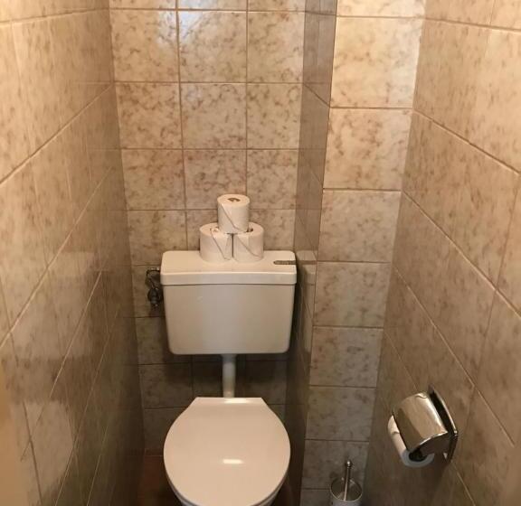 חדר סטנדרט, Echo