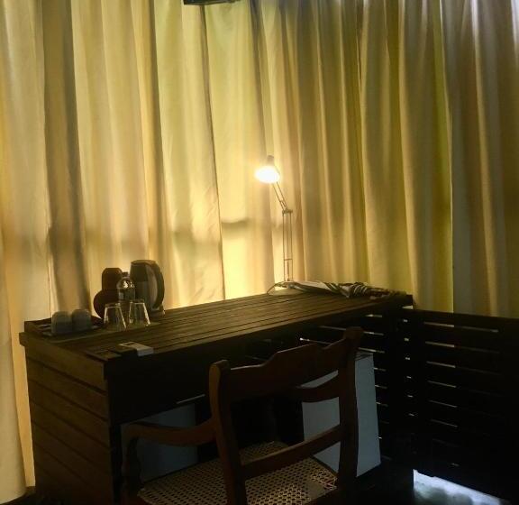 디럭스 트리플 룸, Jungle Village