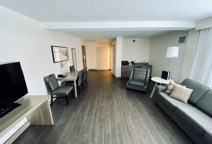 Sviitti, Radisson Kingswood Hotel & Suites, Fredericton