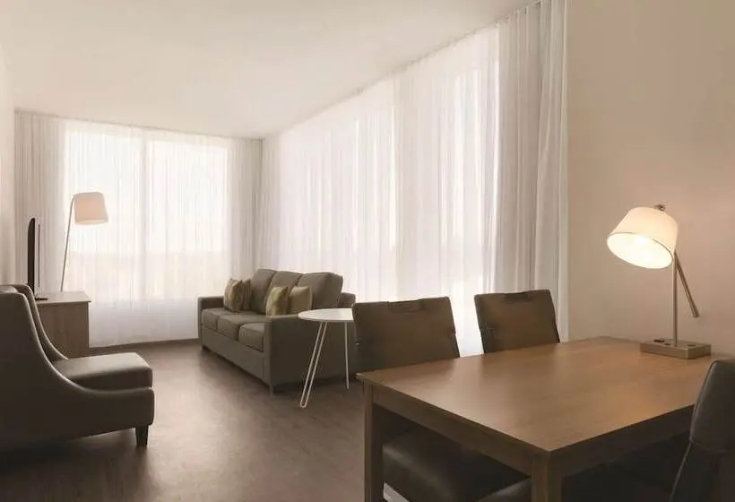 Sviitti, Radisson Kingswood Hotel & Suites, Fredericton