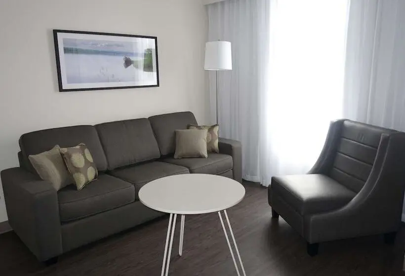 Sviitti, Radisson Kingswood Hotel & Suites, Fredericton