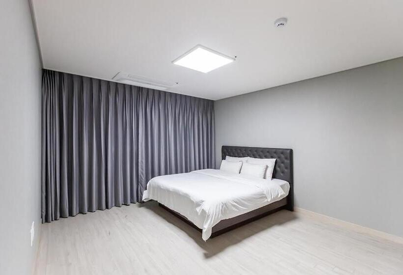 خانه 3 خوابه, Seomyeon Brown Dot Hotel Gold