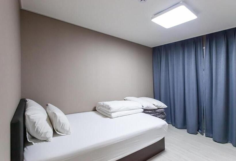 خانه 3 خوابه, Seomyeon Brown Dot Hotel Gold