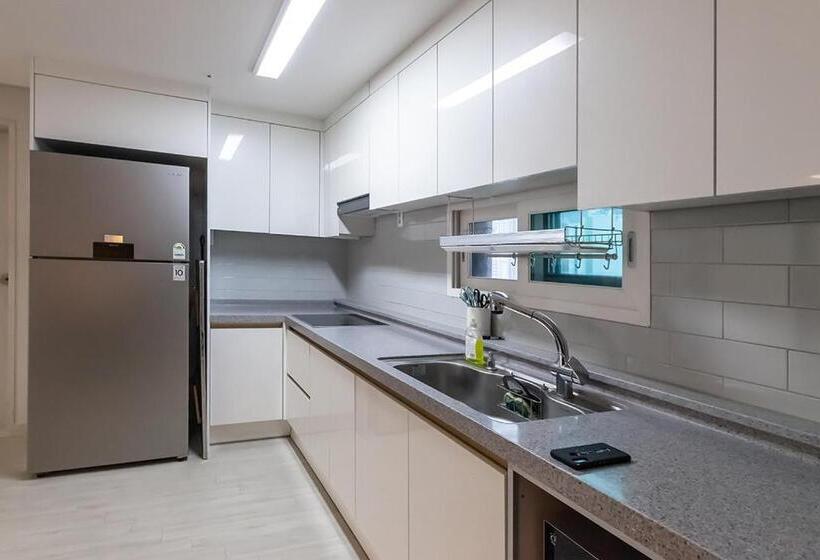 خانه 3 خوابه, Seomyeon Brown Dot Hotel Gold