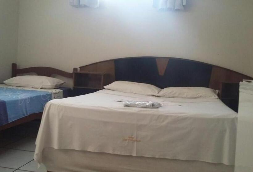 标准三人间, São Francisco