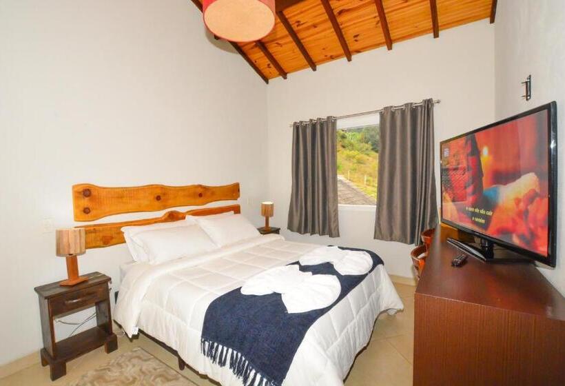 سوییت لوکس, Maison Bleue Suites