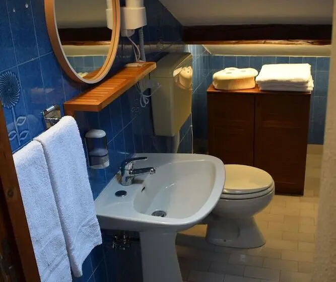 1 Bedroom Penthouse Apartment, Villa Liberty Urbino