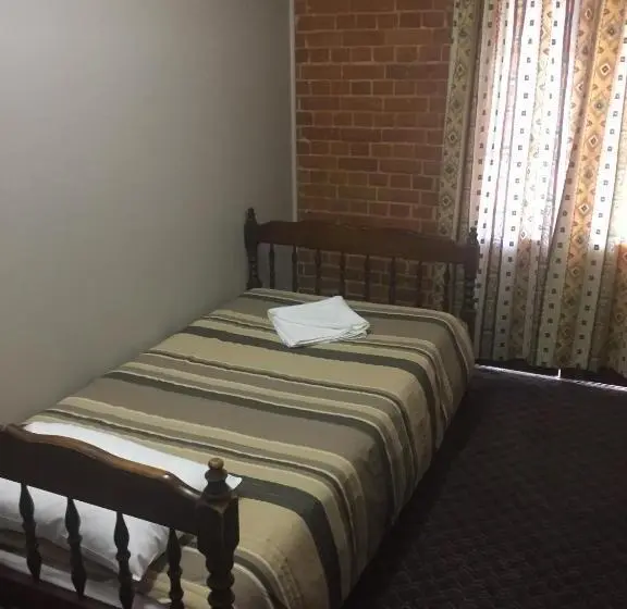 اتاق استاندارد یک تخته با بالکن, Heritage Hotel Rockhampton