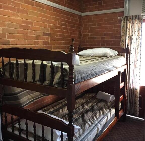 Номер Стандарт с Балконом, Heritage Hotel Rockhampton