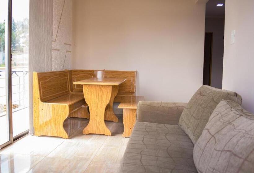 スーペリアの4人部屋, Austral