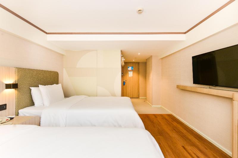 Quarto Estandar, Hanting  Shanghai Changjiang Nan Road  Metro Station