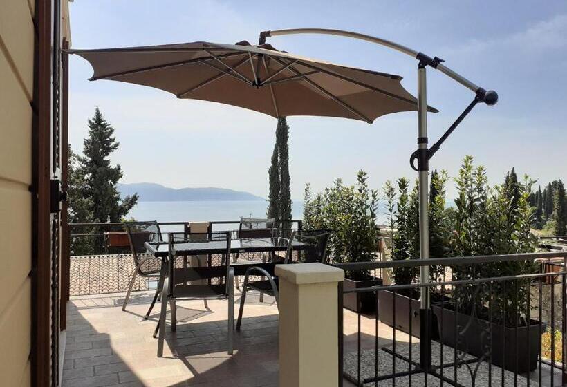 חדר סטנדרט עם טרסה, Il Sogno Sul Lago