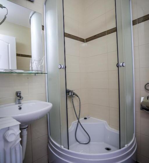 اتاق استاندارد یک نفره, Bob