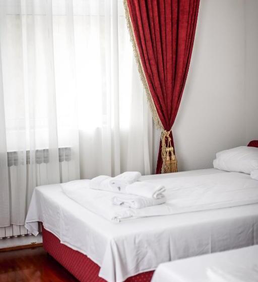 اتاق استاندارد چهار تخته, Bob