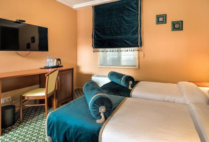 غرفة قياسية, Golden Tulip Borjomi