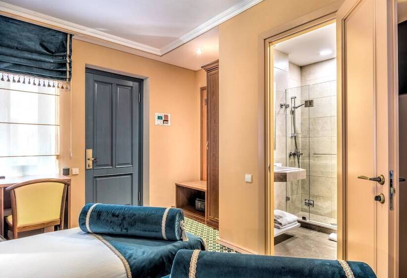 غرفة قياسية, Golden Tulip Borjomi
