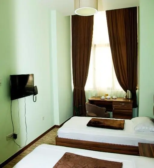 اتاق پریمیوم چهارنفره, Grand