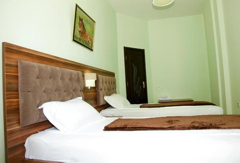 اتاق پریمیوم چهارنفره, Grand