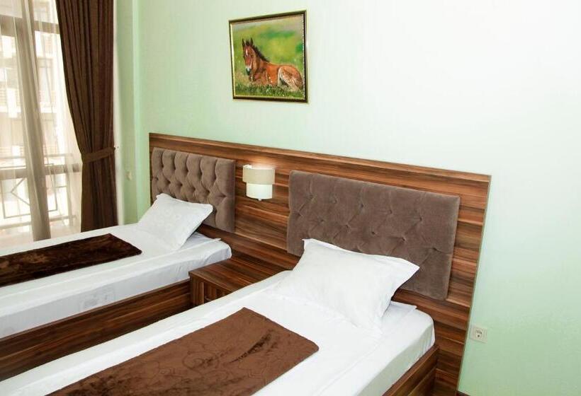 اتاق پریمیوم چهارنفره, Grand