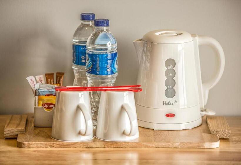 디럭스 룸, Up Peak Hotel Simpang Lima Semarang Formerly Ha Ka Simpanglima Hotel Semarang