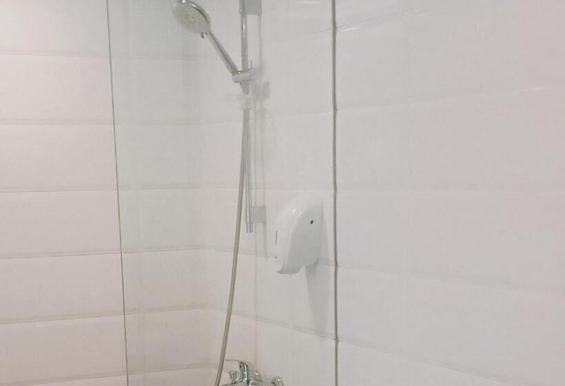 이그제큐티브 스위트, Up Peak Hotel Simpang Lima Semarang Formerly Ha Ka Simpanglima Hotel Semarang