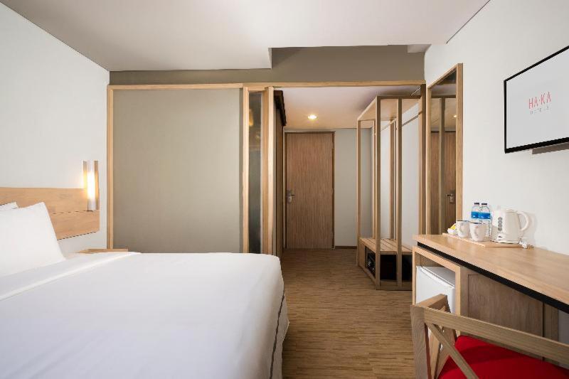 스탠다드 룸, Up Peak Hotel Simpang Lima Semarang Formerly Ha Ka Simpanglima Hotel Semarang