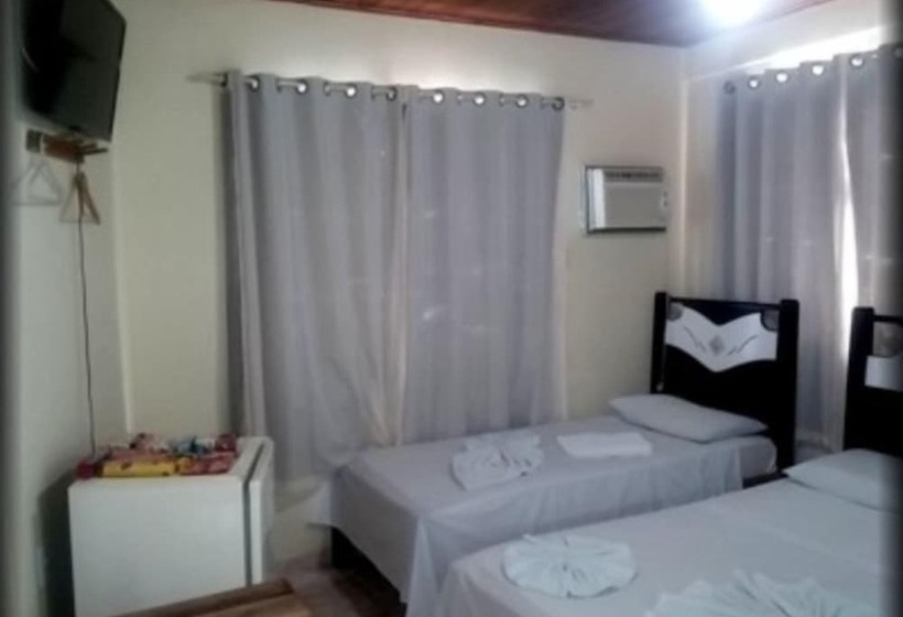 חדר סטנדרט לשלושה, Sanches