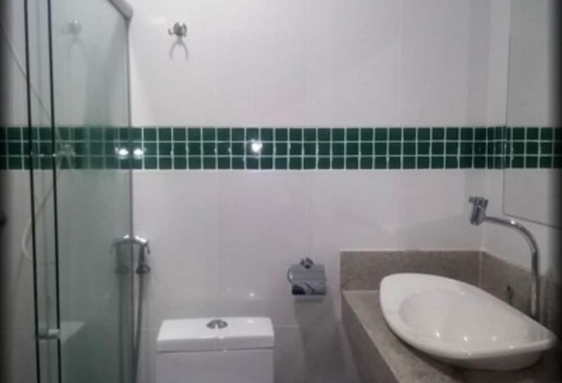 חדר סטנדרט לארבעה, Sanches