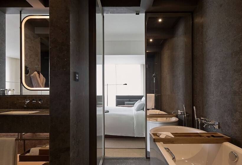 Escritório Estándar, The Sukhothai Shanghai