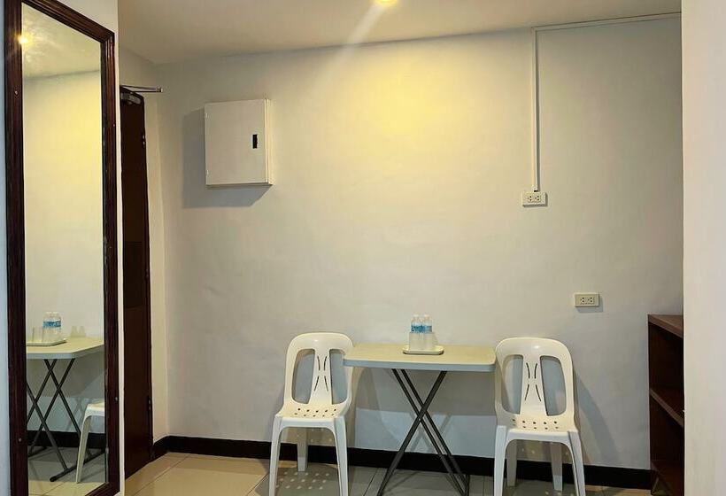 Номер Стандарт, Guadalupe Inn Iloilo