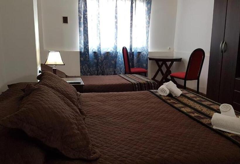 اتاق اجرایی سه نفره, Guest House Jujuy