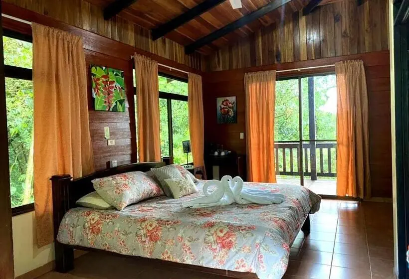 スタンダード４人部屋, Heliconias Rainforest Lodge