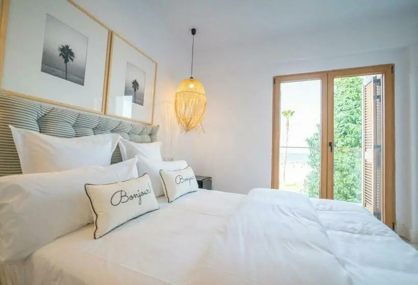 اتاق استاندارد با بالکن و چشم‌انداز دریا, Duna Hotel Boutique