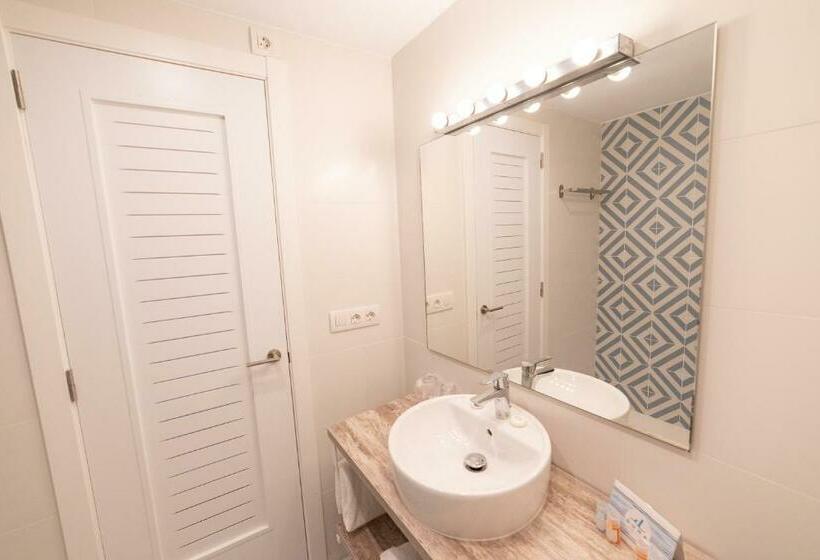 标准间带阳台, Duna Hotel Boutique