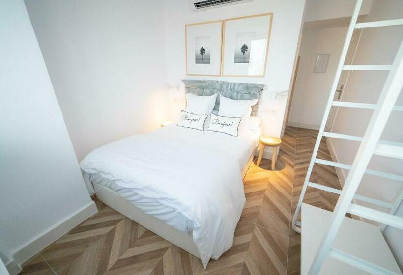 带海景的标准房, Duna Hotel Boutique