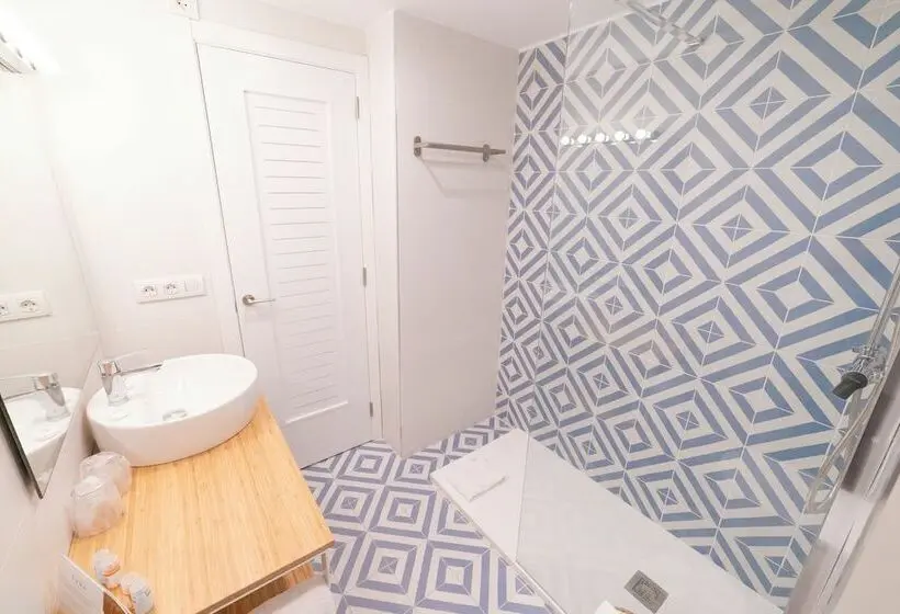 اتاق استاندارد با چشم‌انداز دریا, Duna Hotel Boutique