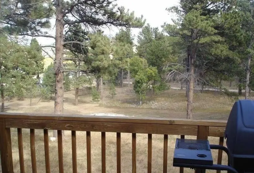 キャビン, Elk Creek Resort