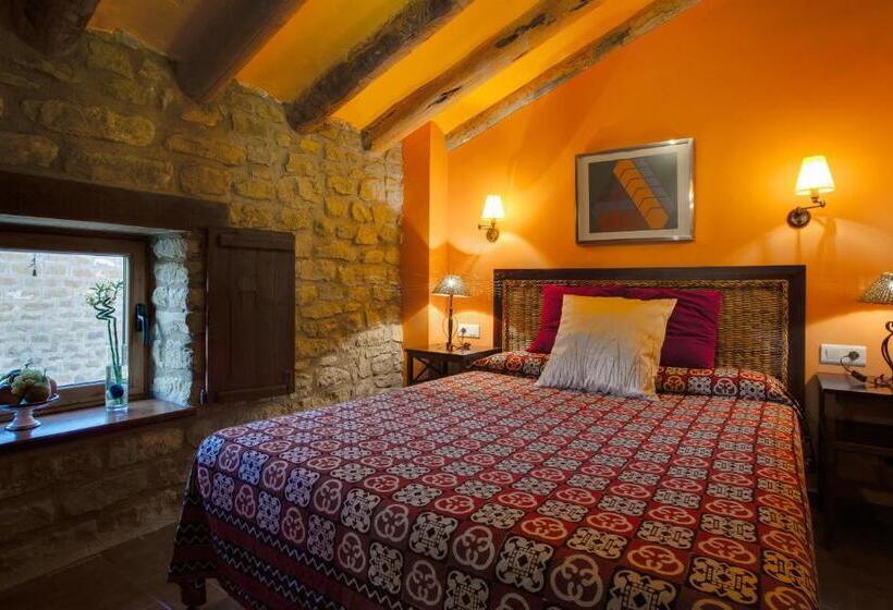 スタンダードルーム, El Corral De Concilio