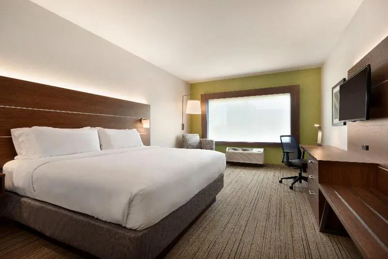 身障者適用スイートルーム, Holiday Inn Express & Suites   West Des Moines   Jordan Creek, An Ihg