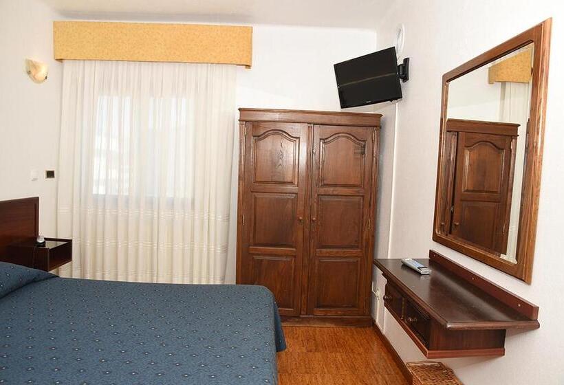 标准间, Val Flores