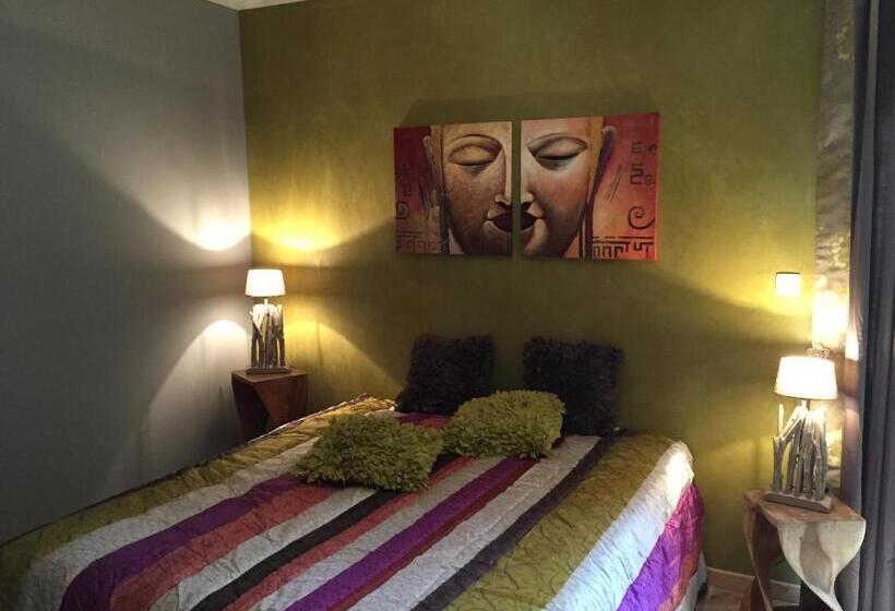 Номер Стандарт с Балконом, Mer Et Sable B&b