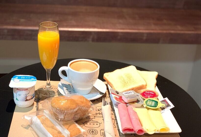 スタンダードルーム, La Siesta