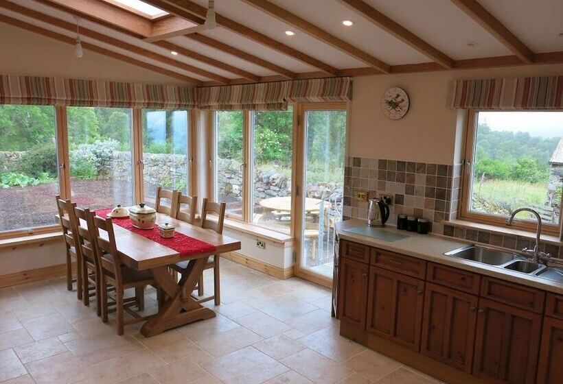 منزل غرفة نوم واحدة, Errichel House And Cottages