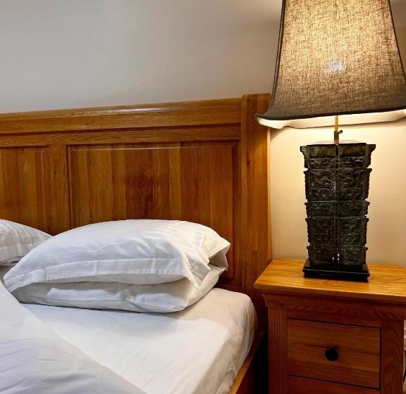 منزل غرفتين نوم, Errichel House And Cottages