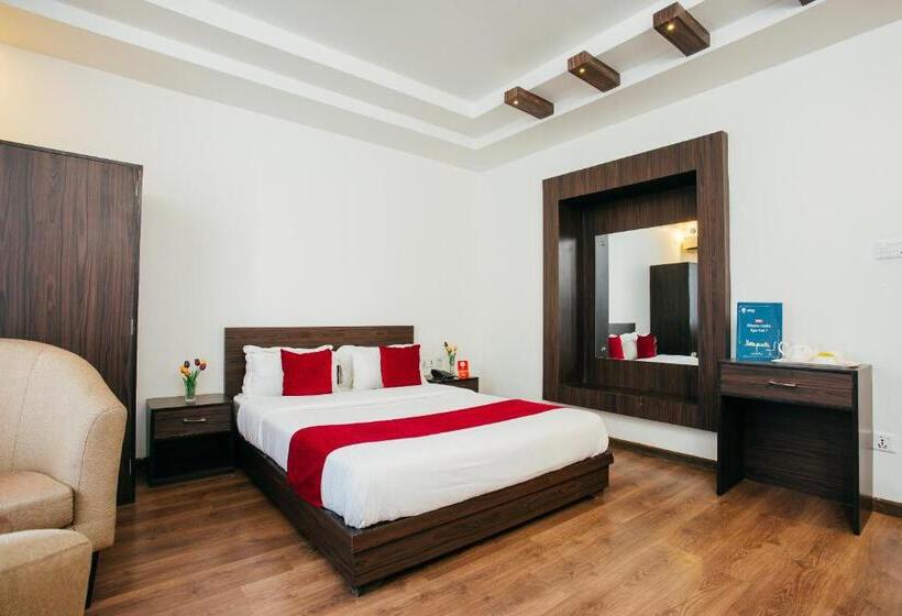 اتاق لوکس سه تخته, Oyo 118 Gangaur Regency Boutique