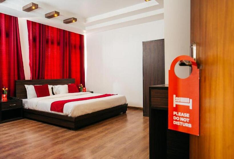 اتاق لوکس سه تخته, Oyo 118 Gangaur Regency Boutique