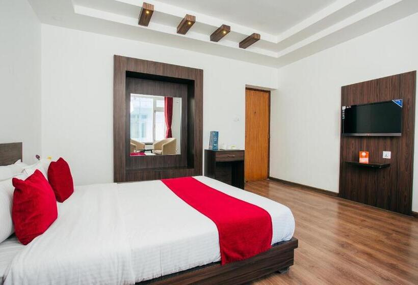 اتاق لوکس سه تخته, Oyo 118 Gangaur Regency Boutique